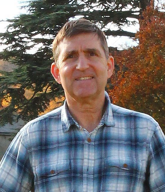 JIles in Autumn vinesHeadandshouldersHD crop